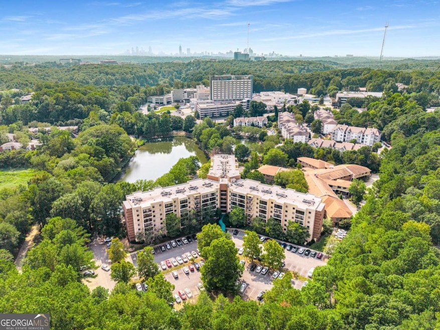 1800 Clairmont Lake unit 422, Decatur, GA 30033 - photo 1