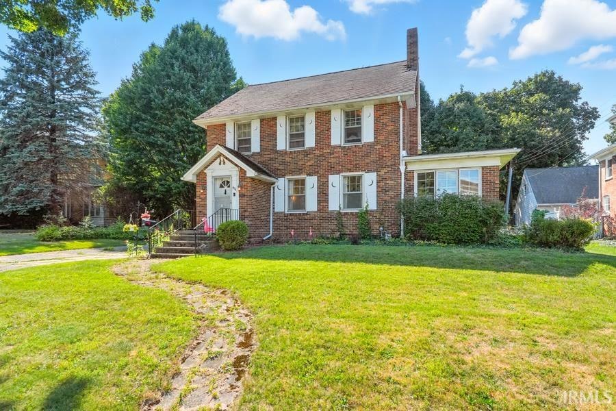 406 S Wayne St, Angola, IN 46703 - photo 1