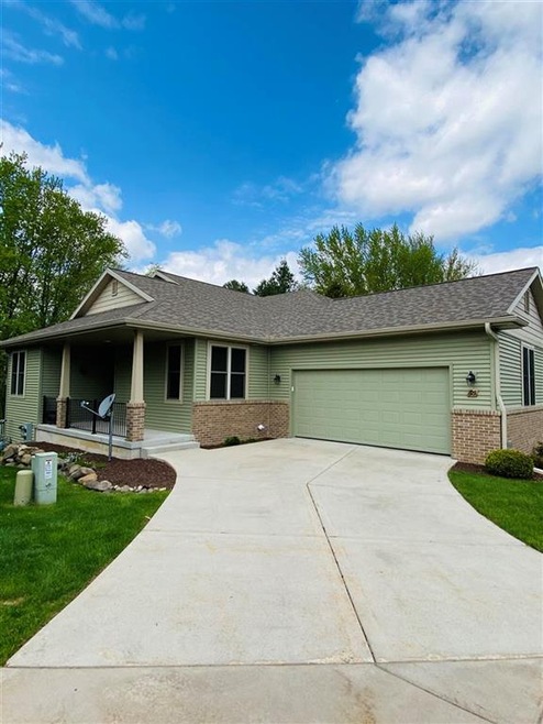 69 Berdella Ct, Cross Plains, WI 53528 - photo 1