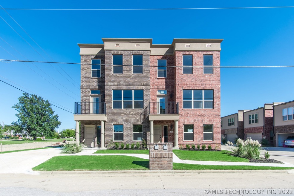 117 S Cedar Ave, Broken Arrow, OK 74012 - photo 1