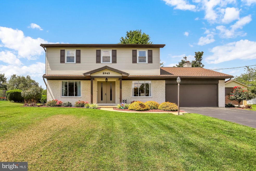 2943 Roosevelt Dr, Chambersburg, PA 17201 - photo 1