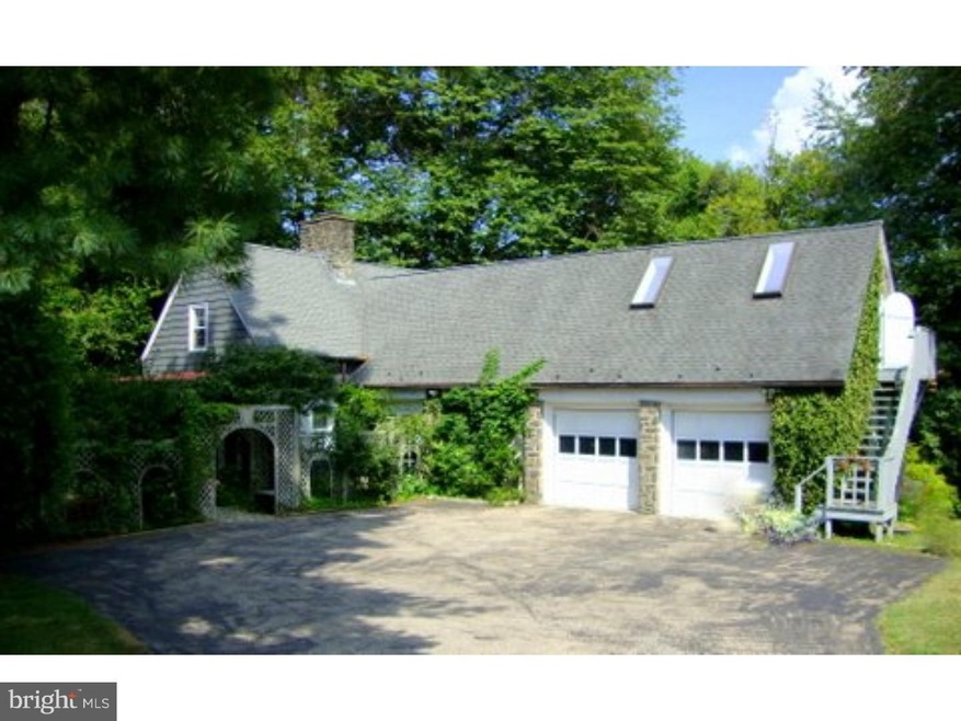 715 Cherry Cir, Wynnewood, PA 19096 - photo 1