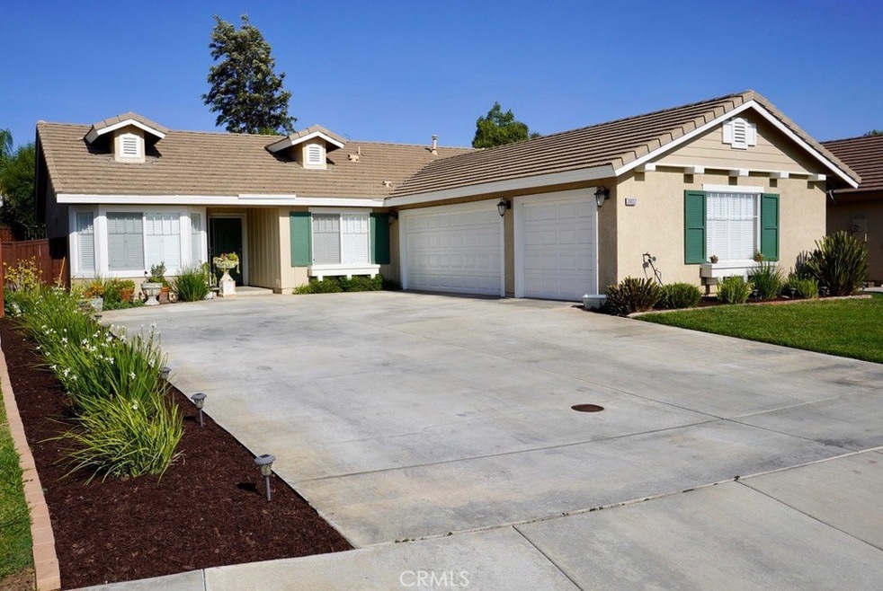 36052 Breman Ct, Winchester, CA 92596 - photo 1