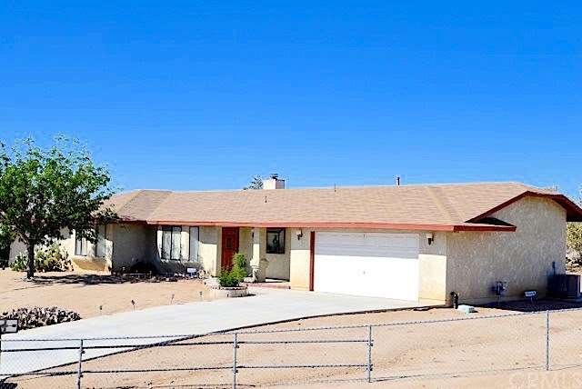 Single Story View home! Electronic gated entry. Co