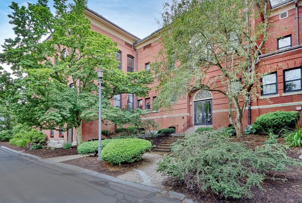 1 School St unit 105, Arlington, MA 02476 - photo 1