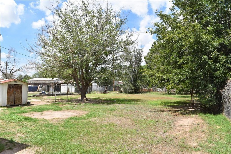 609 Lafayette Dr, El Paso, TX 79915 - photo 1