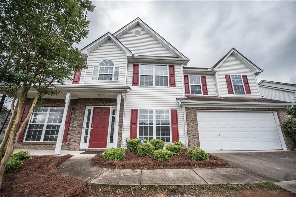 1351 Log Cabin Ln, Lawrenceville, GA 30045 - photo 1