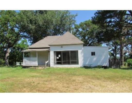 2052 Lacy Dr, Fayetteville, AR 72701 - photo 1