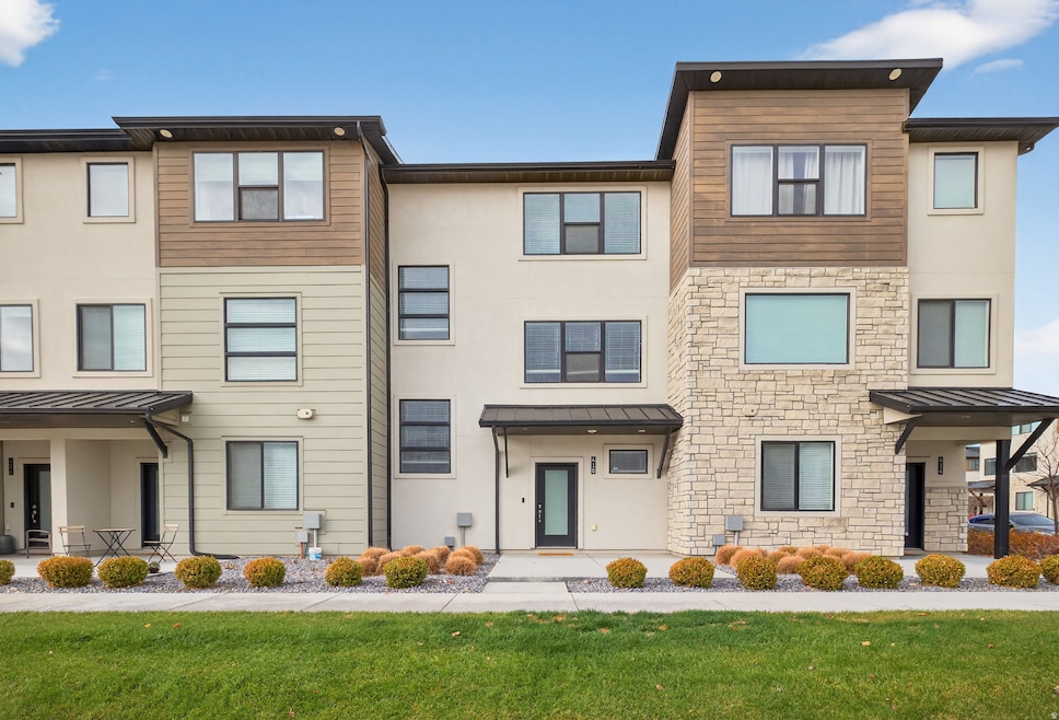 418 S Wood Stream Rd, American Fork, UT 84003 - photo 1