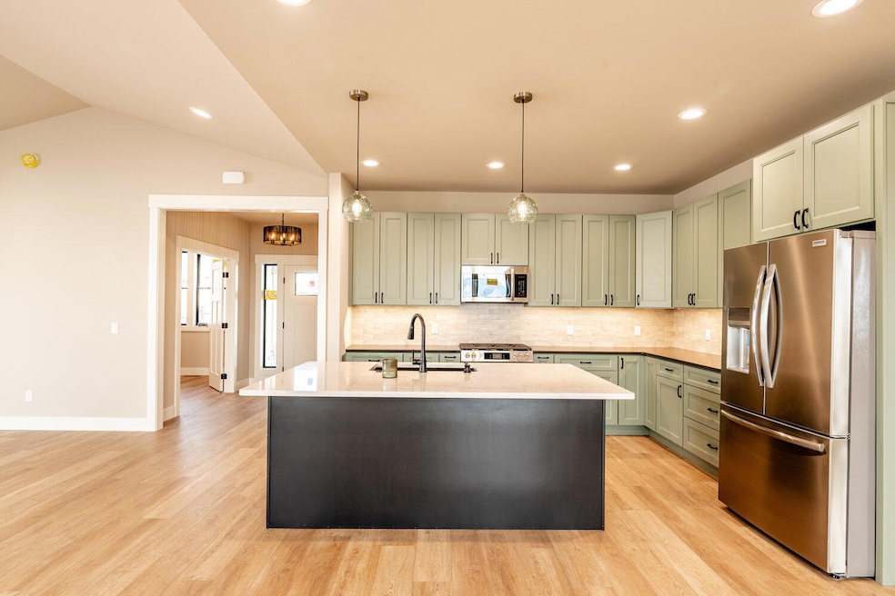 new mls main photo OCT