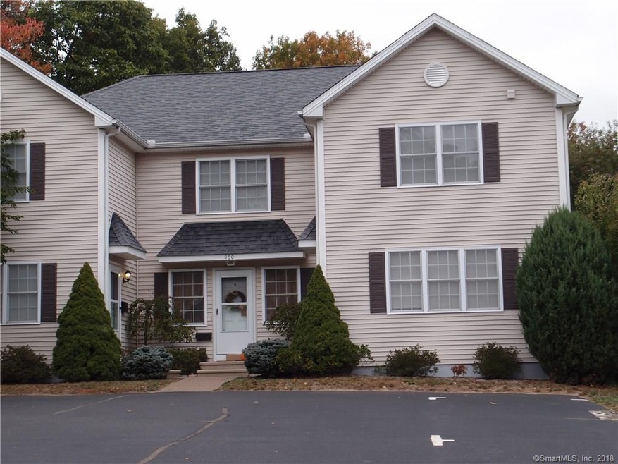 152 Colonial St unit 2, Oakville, CT 06779 - photo 1