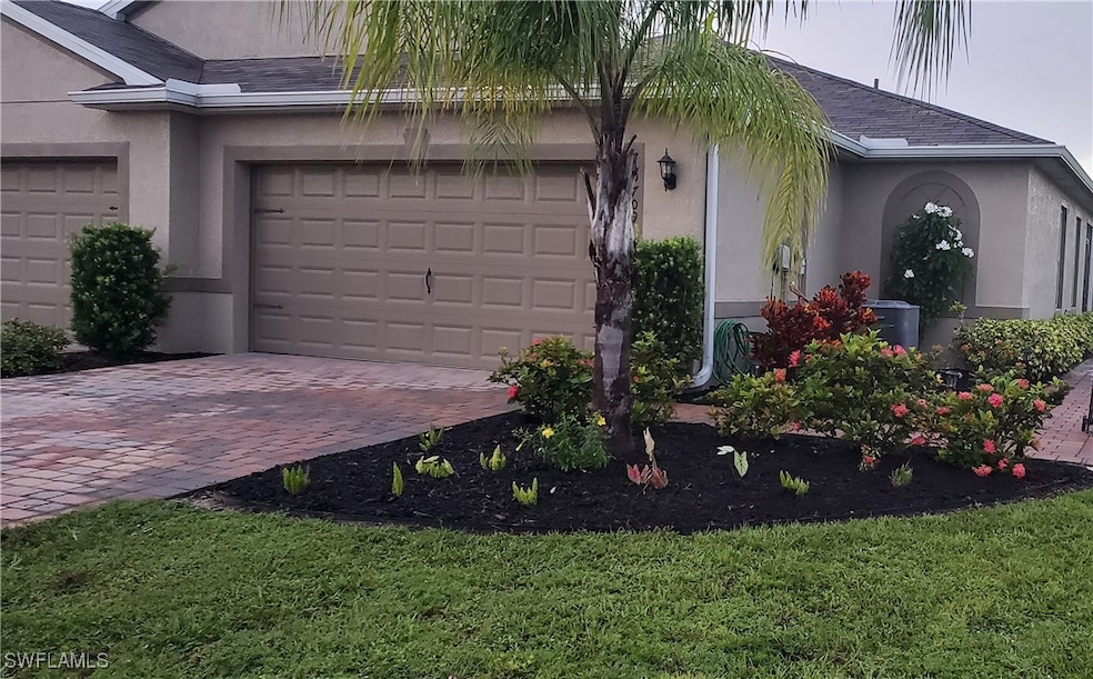 10709 Crossback Ln, Lehigh Acres, FL 33936 - photo 1