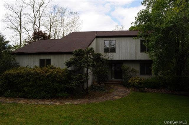 7 Chestnut St unit 1, Poughkeepsie, NY 12601 - photo 1