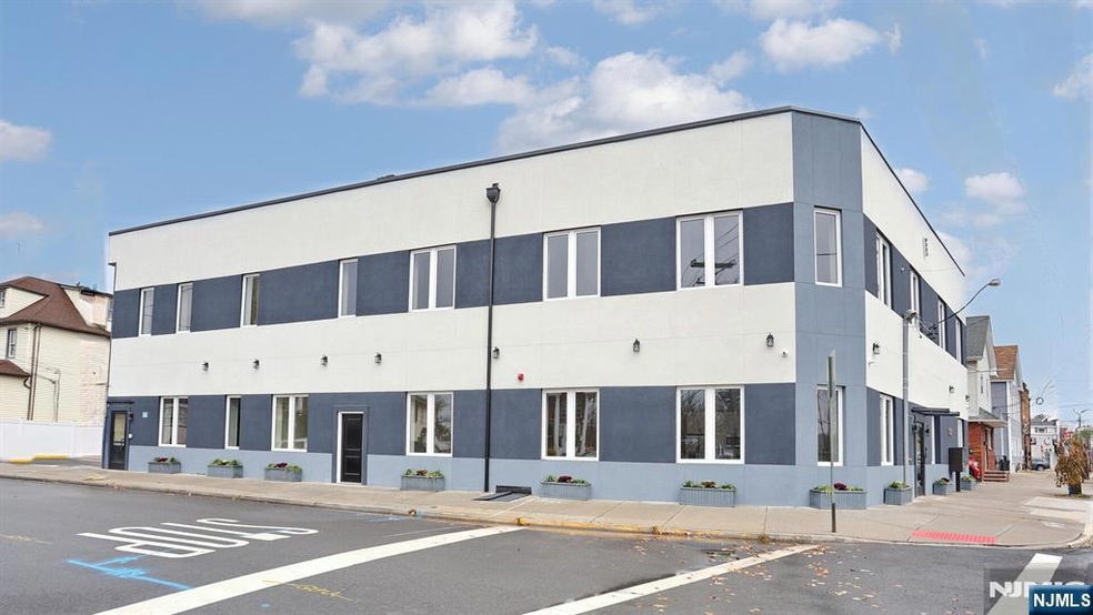 385 Passaic Ave unit 2, Lodi, NJ 07644 - photo 1