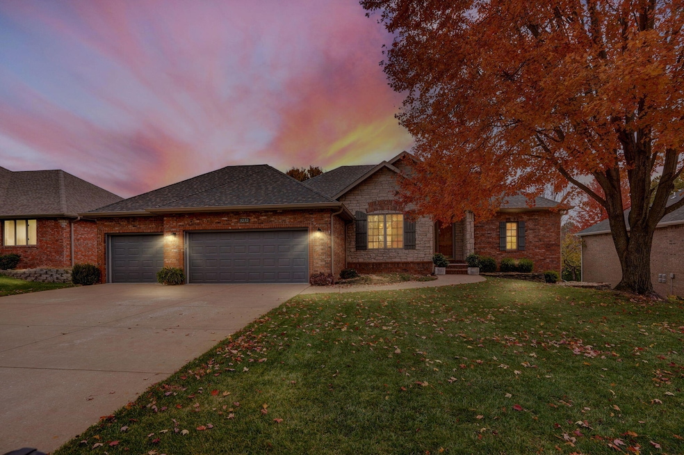 5252 S Holland Ave, Springfield, MO 65810 - photo 1