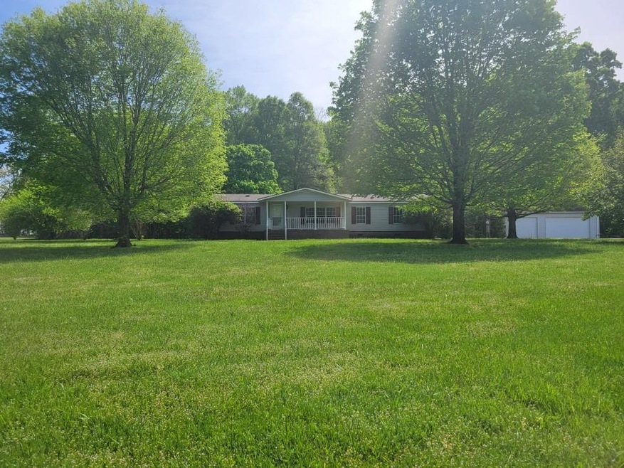 549 Thacker Rd, Manchester, TN 37355 - photo 1