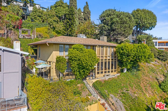 Sold $1,354,610 • Co-Listing Agent