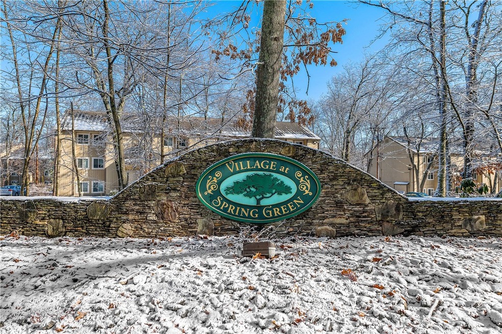 400 New River Rd unit 212, Manville, RI 02838 - photo 1