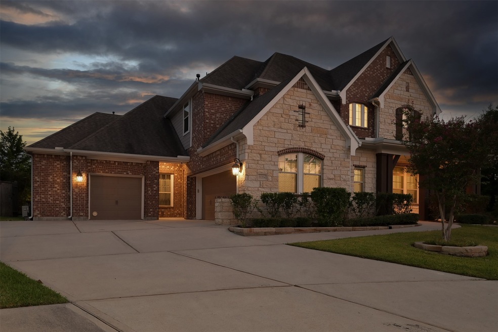 31334 Sunset Oaks Ln, Spring, TX 77386 - photo 1