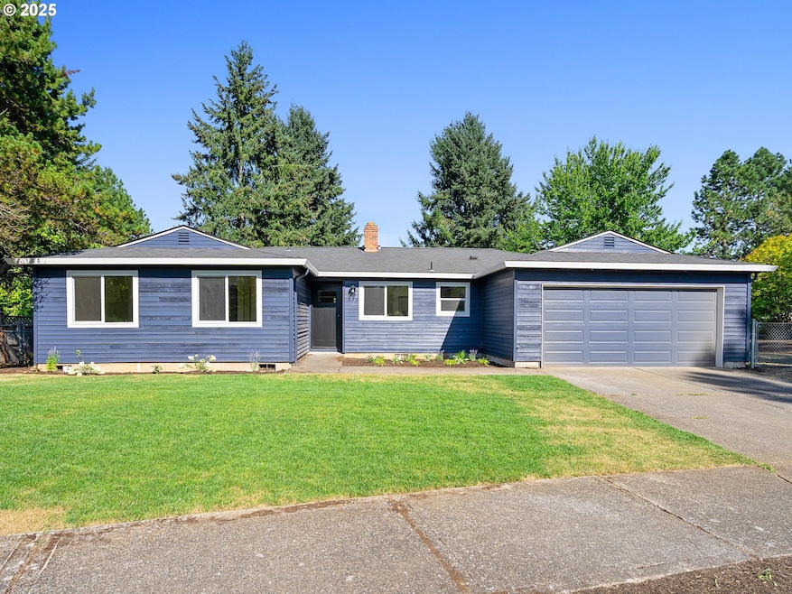 1925 Hillhouse Dr, West Linn, OR 97068 - photo 1