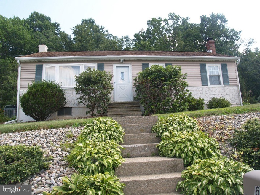 6936 Mountain Rd, Macungie, PA 18062 - photo 1