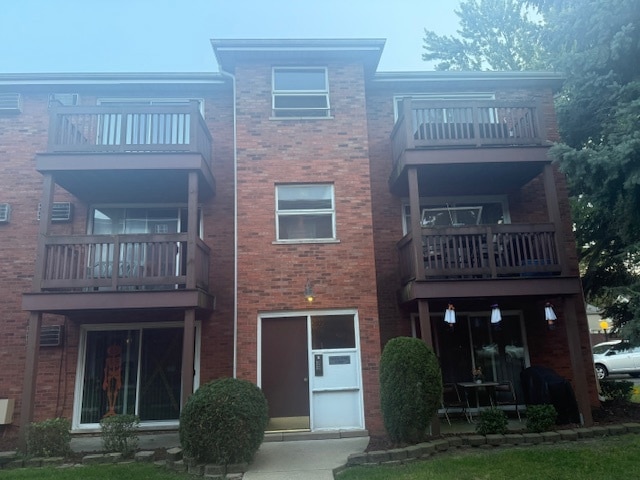 For Sale $124,000 • Co-Listing Agent