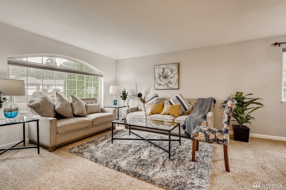 605 108th Place SE, Everett, WA 98208 - photo 1