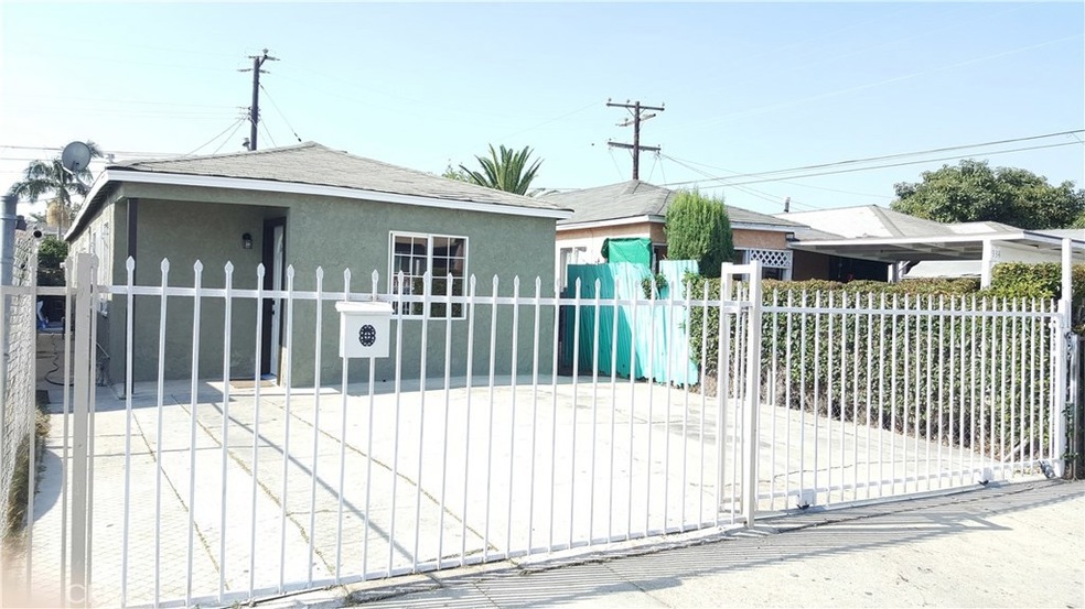 932 W Cedar St, Compton, CA 90220 - photo 1