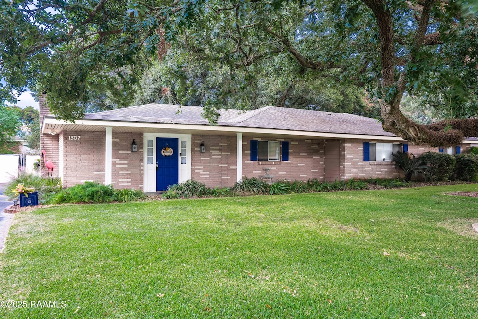 1507 Elm Street