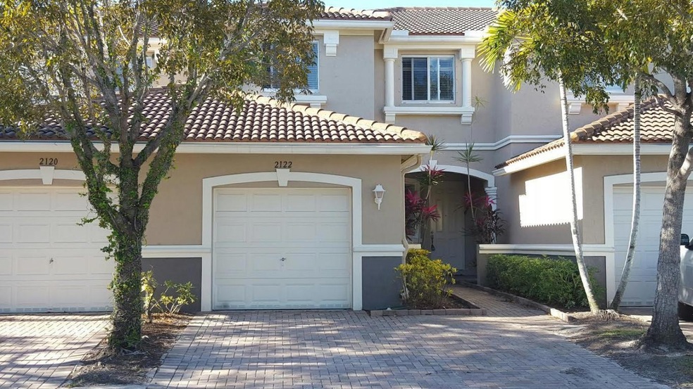 2122 Oakmont Dr, Riviera Beach, FL 33404 - photo 1