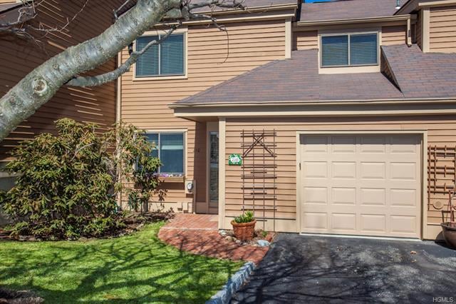 210 Ivy Hill Ln, Rye Brook, NY 10573 - photo 1