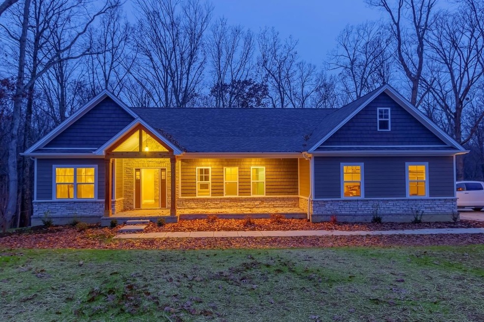 113 White Pine Ct, Frankfort, KY 40601 - photo 1