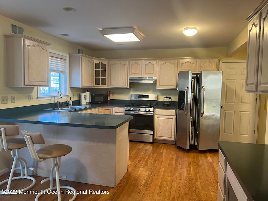 9 Chris Place, Oakhurst, NJ 07755 - photo 1