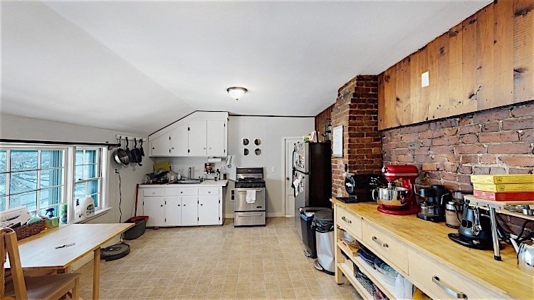 For Rent $2,650/month