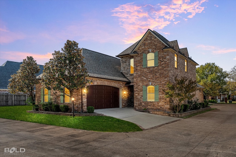 For Sale $399,900 • Co-Listing Agent