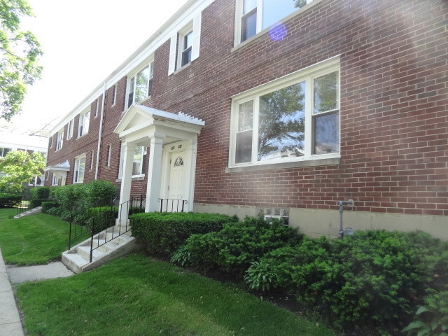 1179 Deerfield Rd unit A, Deerfield, IL 60015 - photo 1