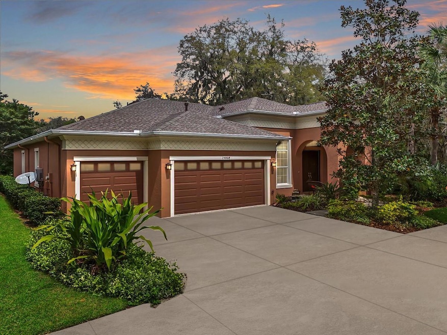 15808 Oakleaf Run Dr, Lithia, FL 33547 - photo 1