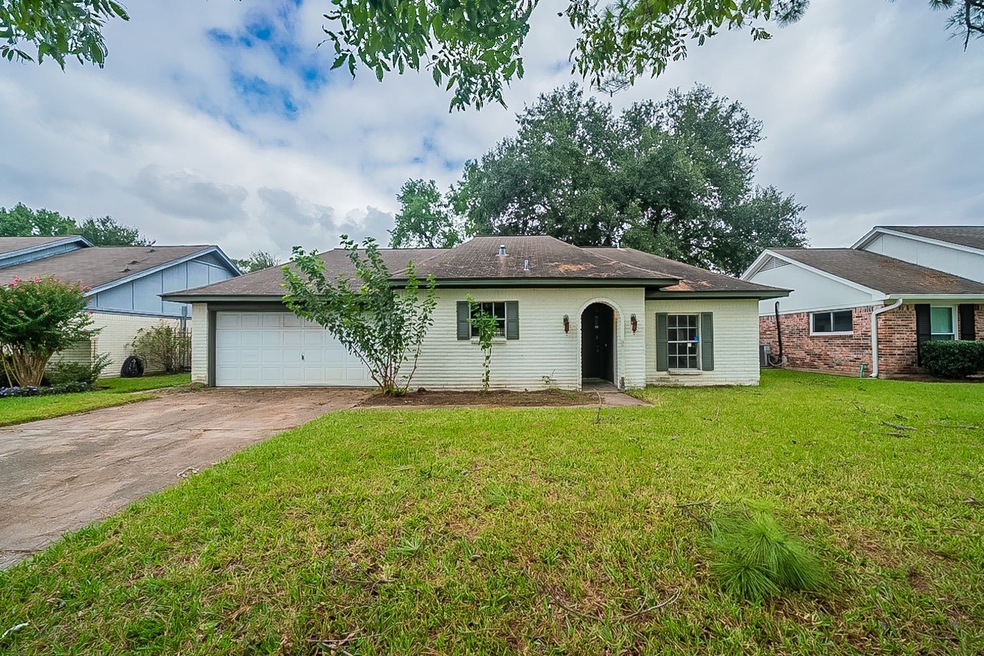 4006 Lemon Tree Ln, Houston, TX 77088 - photo 1