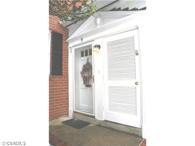 Exterior Front - Private, Easy Walk Up Access from car.