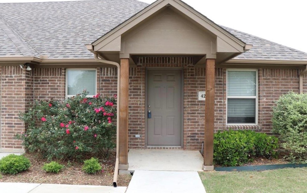 4209 Donna Ct, Granbury, TX 76049 - photo 1