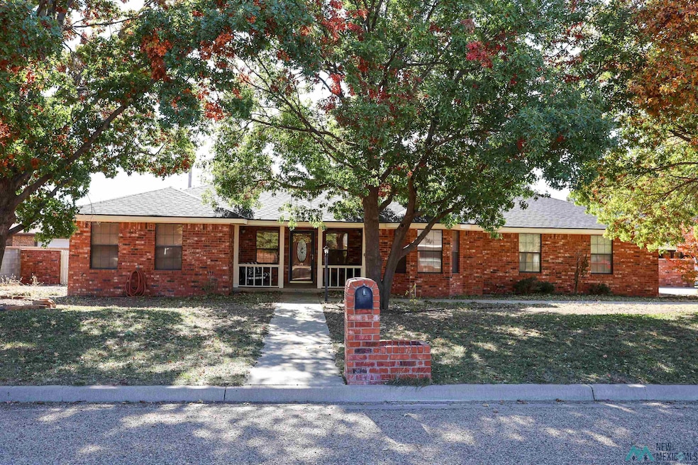 312 E 17th St, Portales, NM 88130 - photo 1