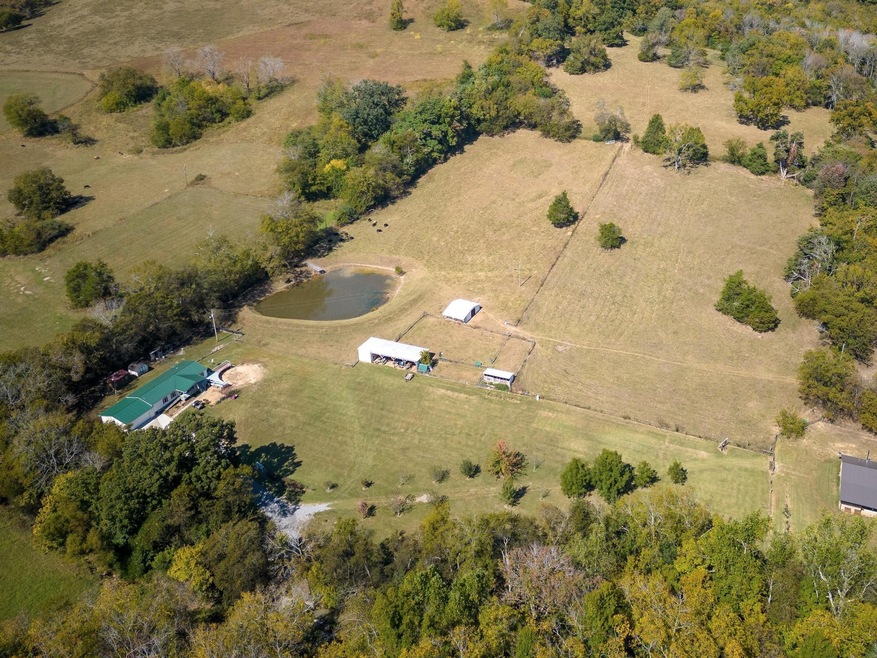 980 Goose Creek Rd, Shelbyville, TN 37160 - photo 1