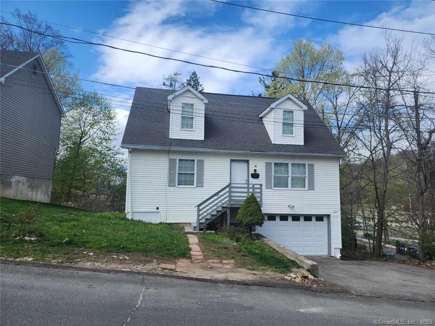 14 Kenneth Cir, Waterbury, CT 06710 - photo 1