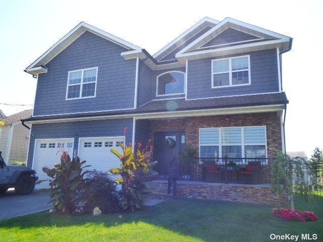 15 Surf Rd, Lindenhurst, NY 11757 - photo 1