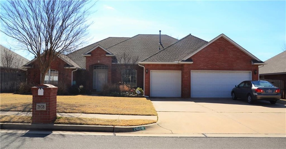 2608 Richland Ave, Edmond, OK 73012 - photo 1