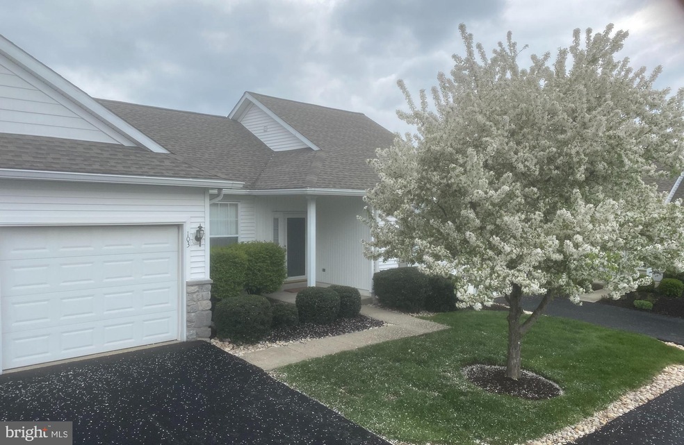 103 E Hunt Master Hollow unit 2, Glen Mills, PA 19342 - photo 1