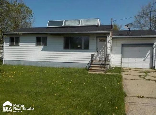 1151 E Cornell Ave, Flint, MI 48505 - photo 1