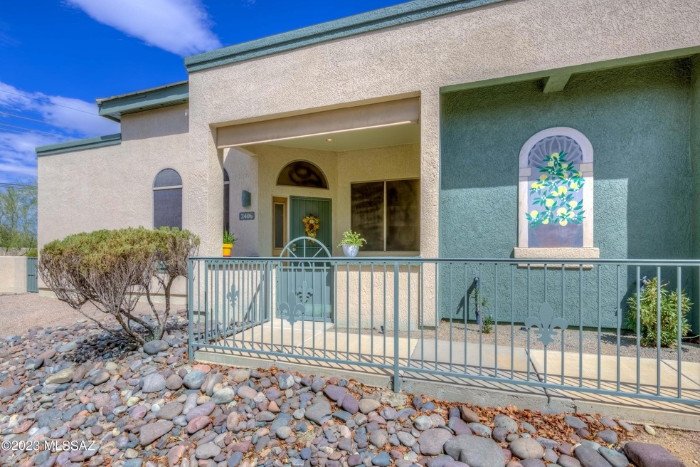 Nicely Upgraded Townhome Front Entryway