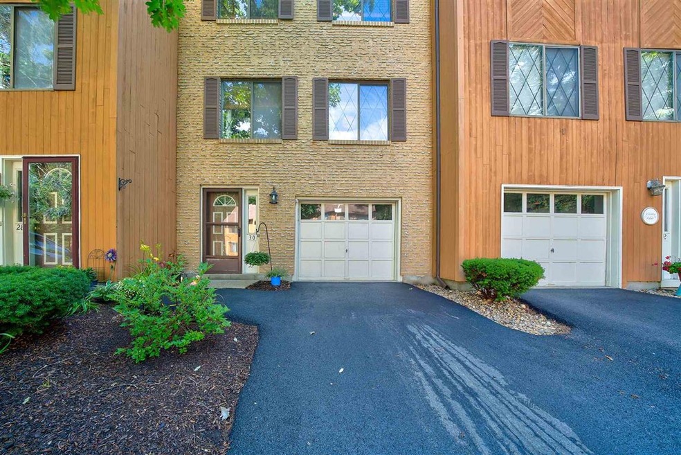 30 Winrow Dr, MerriMacK, NH 03054 - photo 1