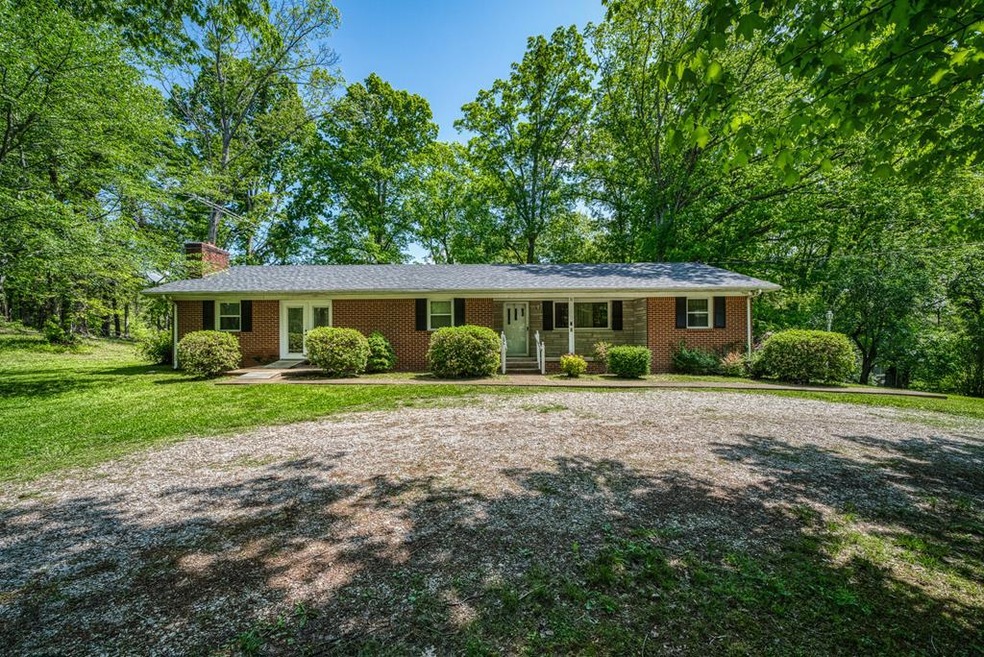 416 Poplar Springs Rd, Cookeville, TN 38506 - photo 1